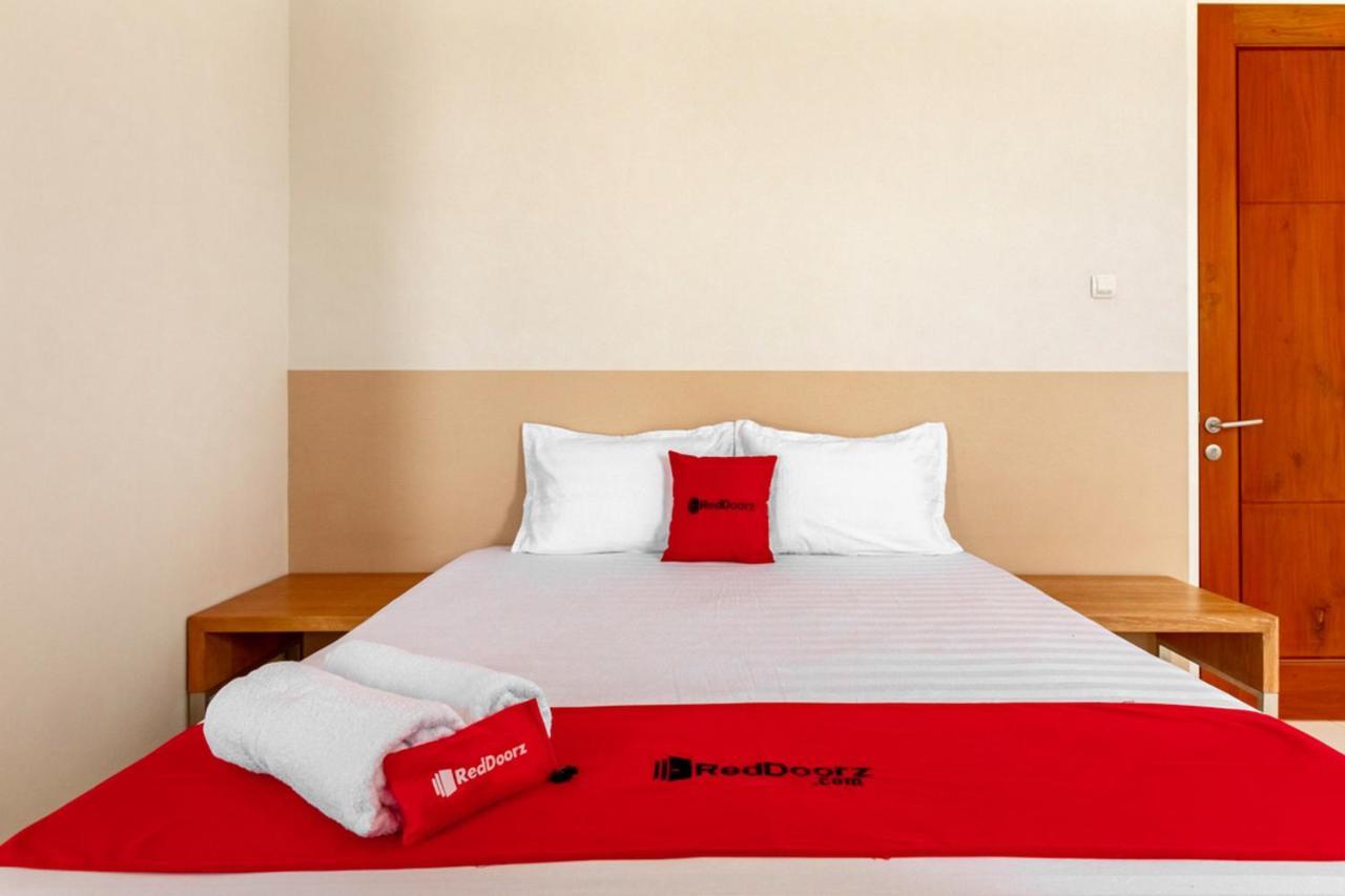 Hotel Reddoorz Syariah @ Kebraon Surabaja Exteriér fotografie